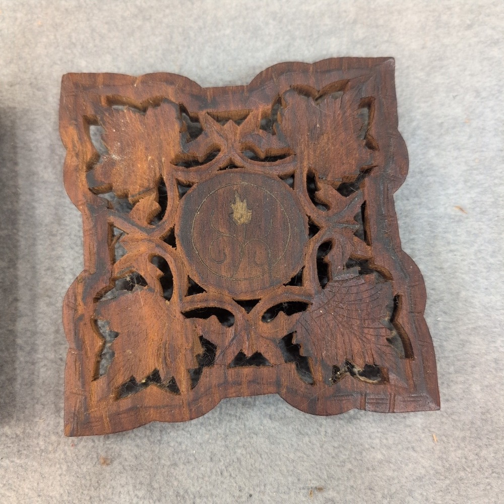 Vintage Hand Carved Sheesham Wood Trivet Set 2 Piece Floral Leaf Made in India - Picture 3 of 8